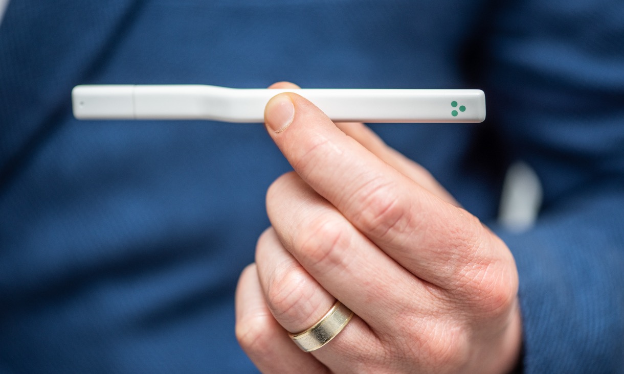 This high-tech stick can predict your risk of heart problems